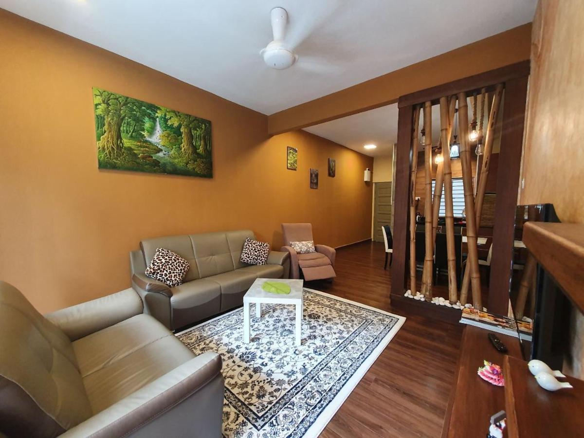 Quintet Apartment *